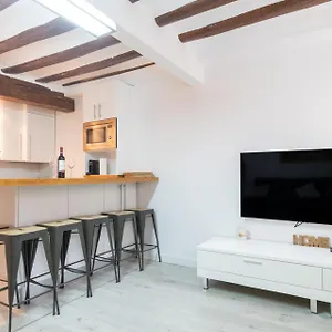 Encantador En El Corazon De Apartamento