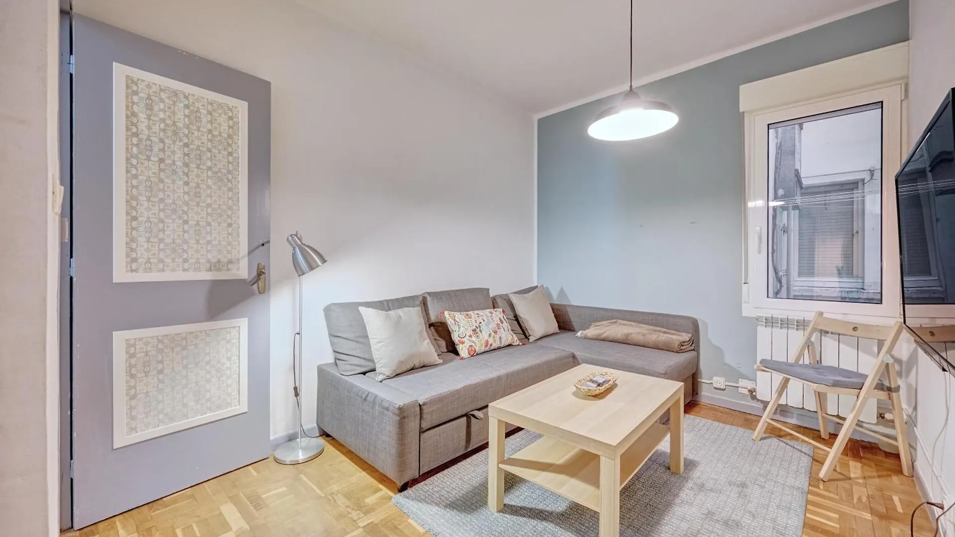 Dormitaleria Apartment Pamplona Spain